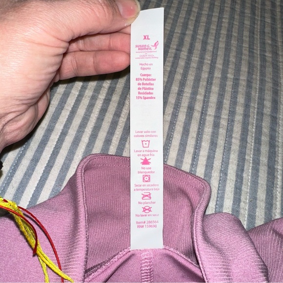 Susan G Komen By Earth Yoga Breast Cancer Awareness Leggings XL Pink EUC - Picture 7 of 9